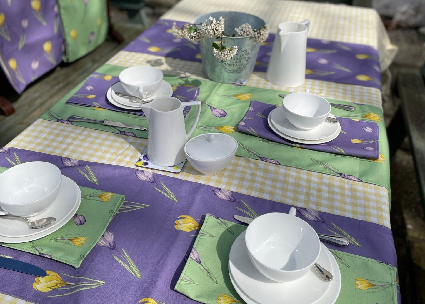Crocus Focus Lunch Napkins