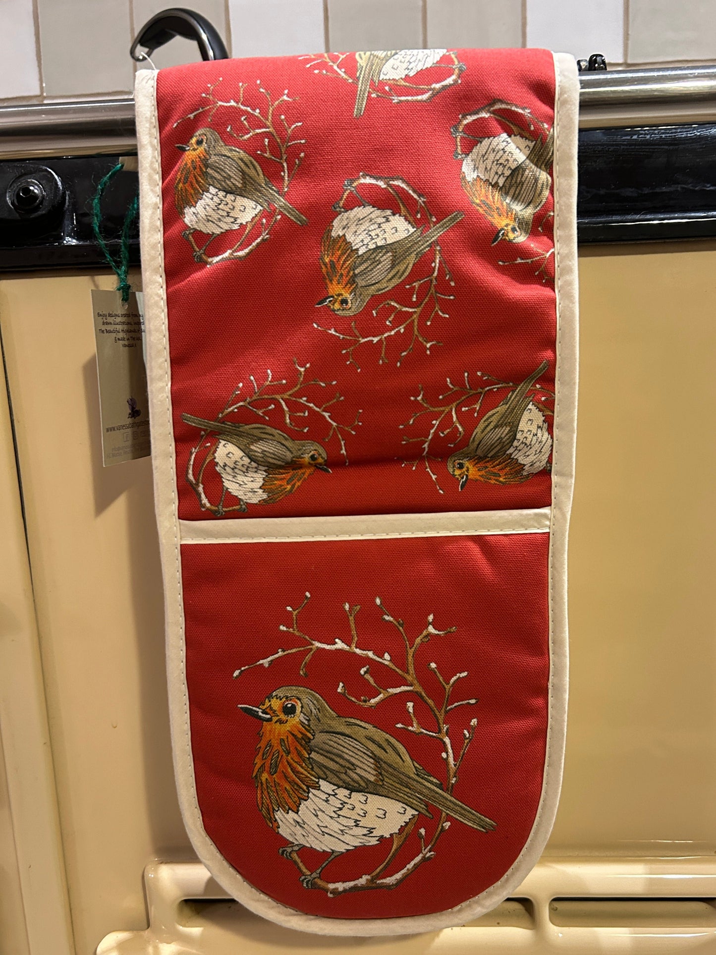 Robin Design Oven Glove on range cooker